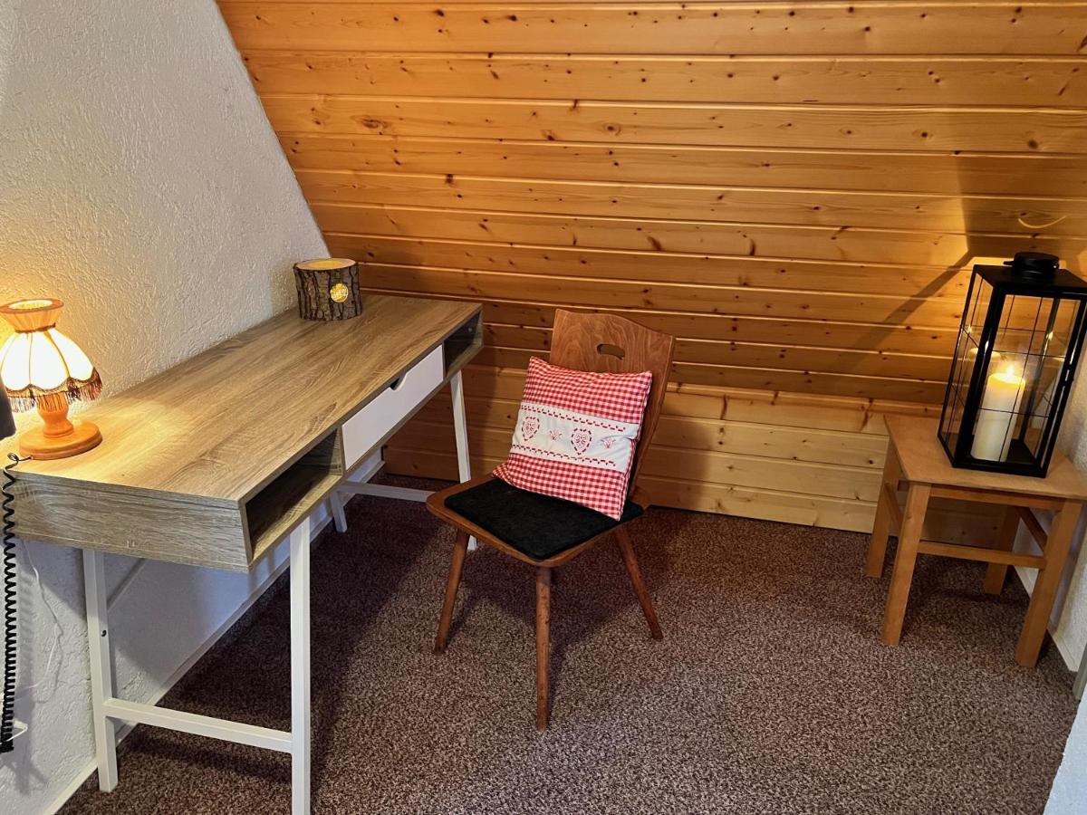 Urige Berghuette Mit Kamin Und Sauna Im Erzgebirge Nahe Schwarzwassertal Pobershau المظهر الخارجي الصورة